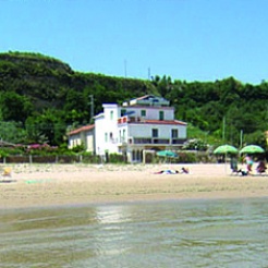 Vacanza tra aria di MARE e profumo di FIORI